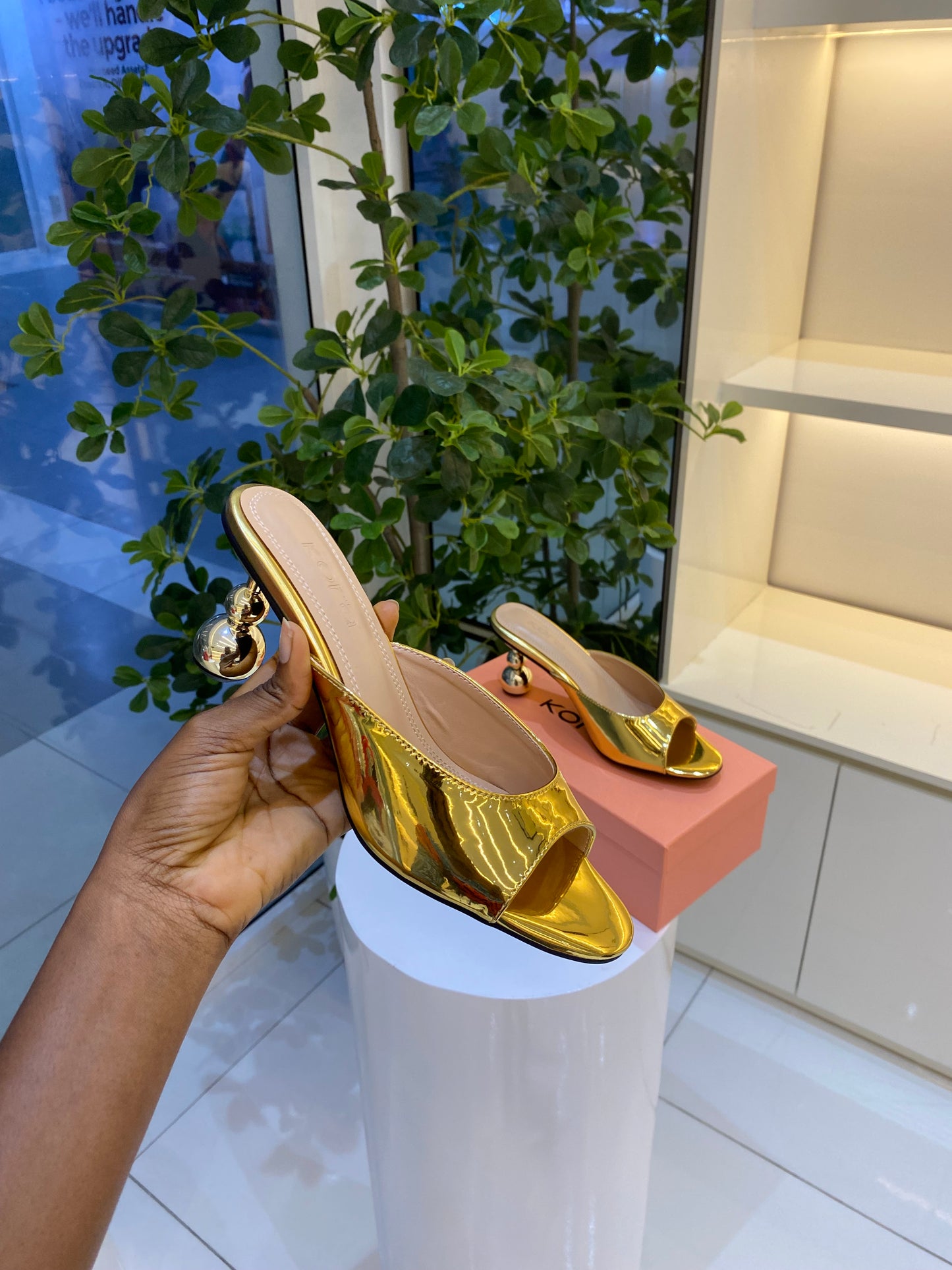 GAZE (Mettalic Mule)