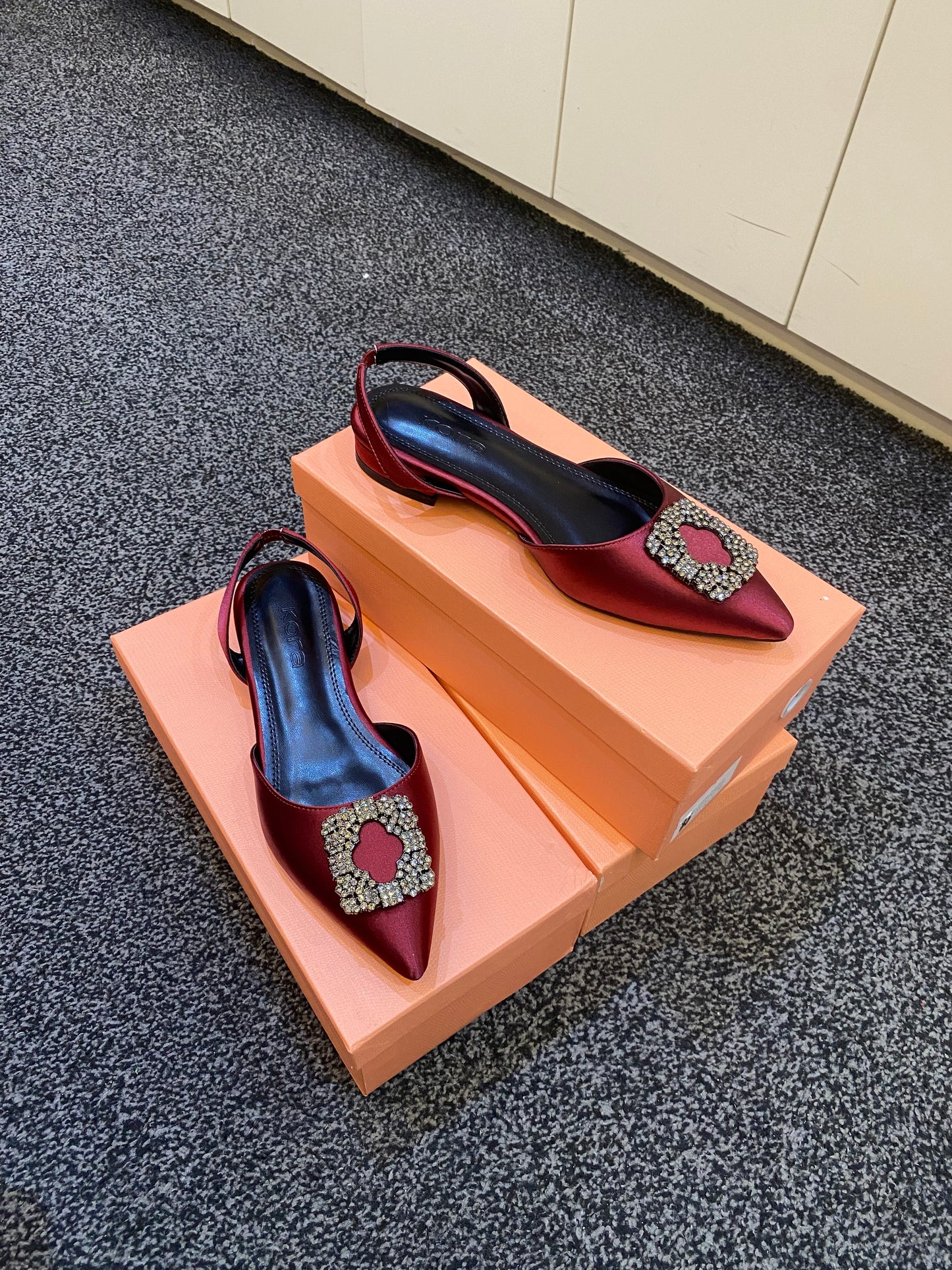 LEA FLAT SATIN SLINGBACK