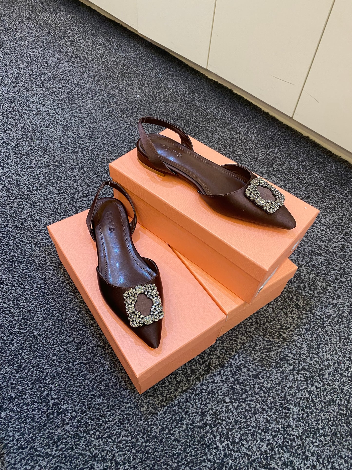 LEA FLAT SATIN SLINGBACK