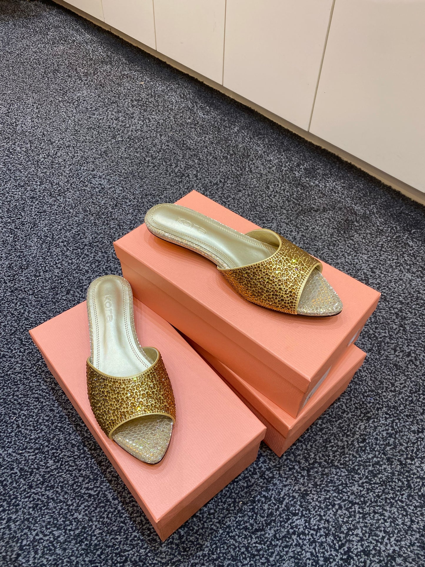 OMA SLIPPERS