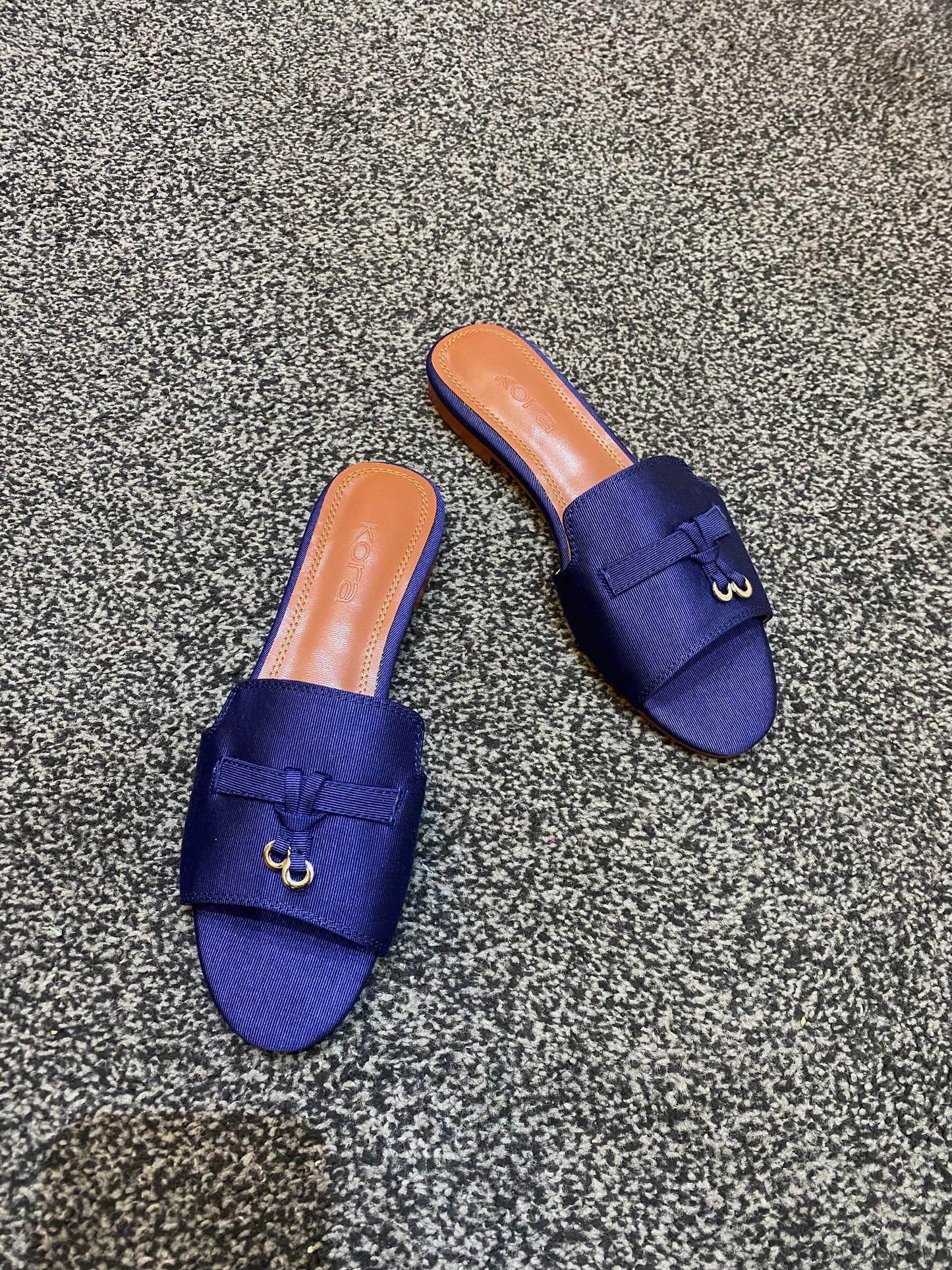 IJE SLIPPERS