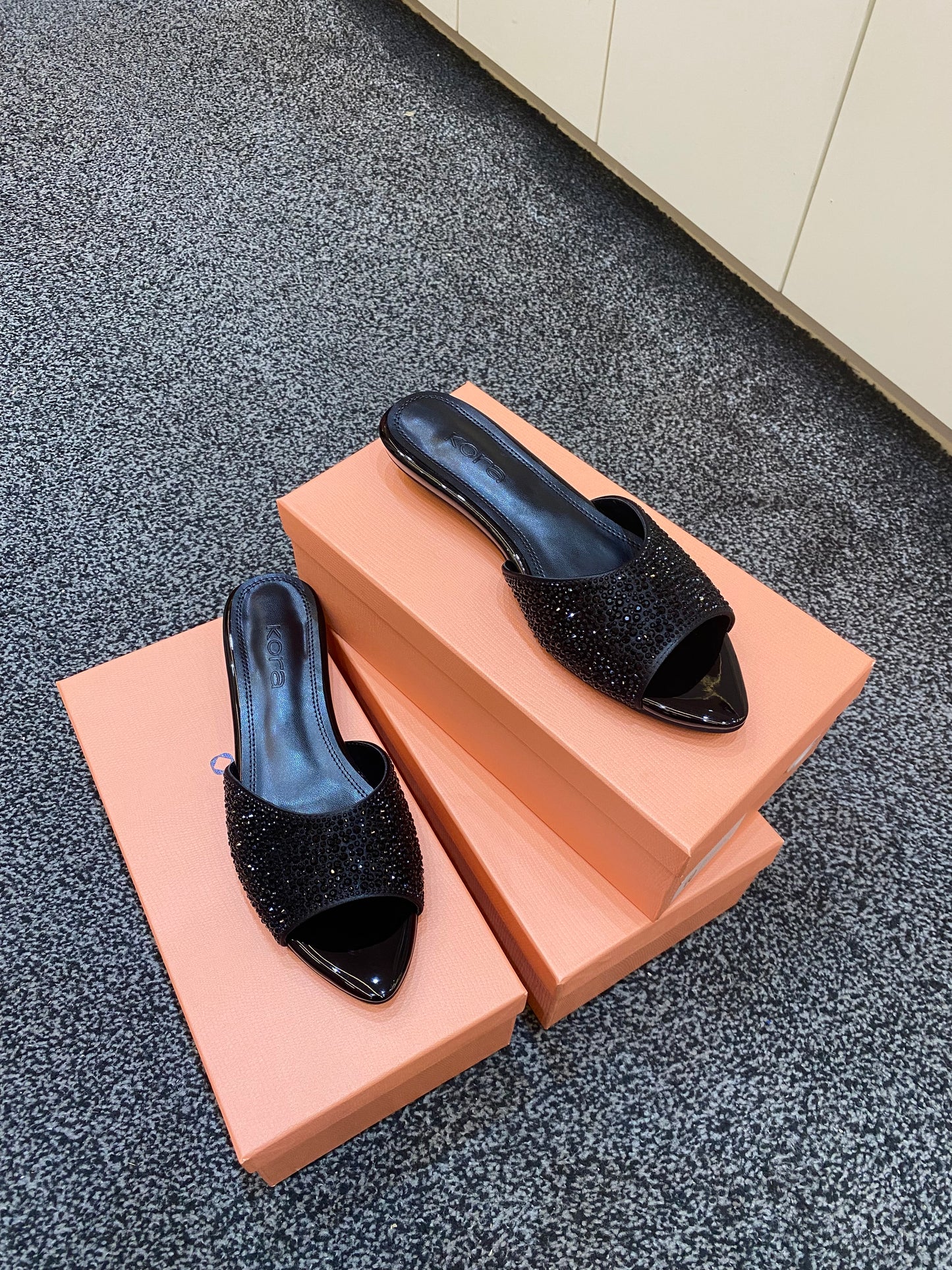 OMA SLIPPERS