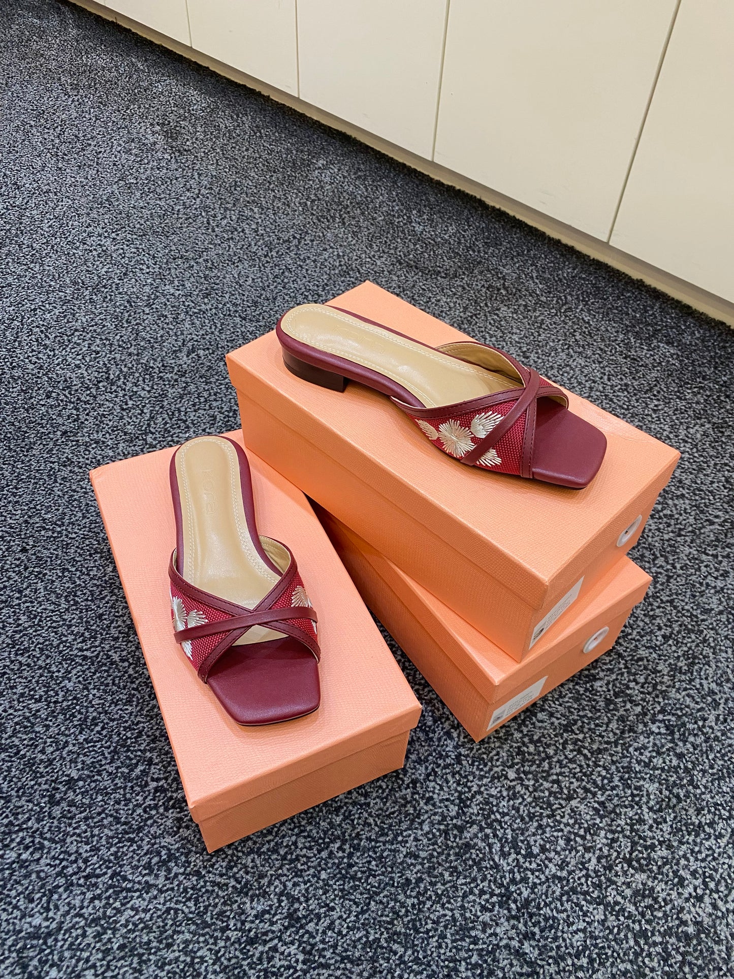 MIA SLIPPERS