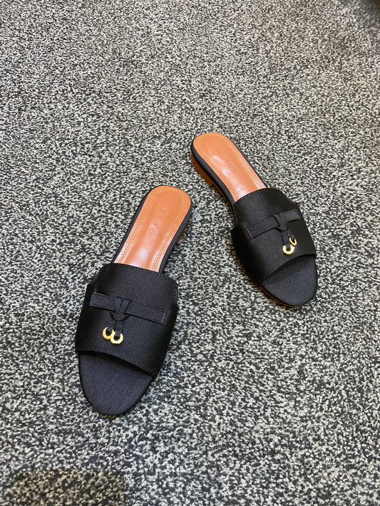 IJE SLIPPERS