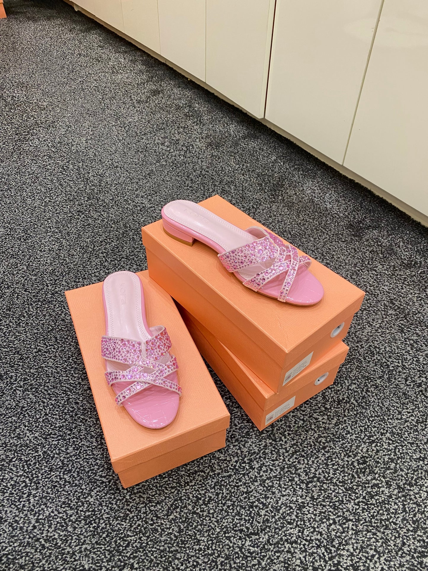 LUNA FLAT SLIPPERS
