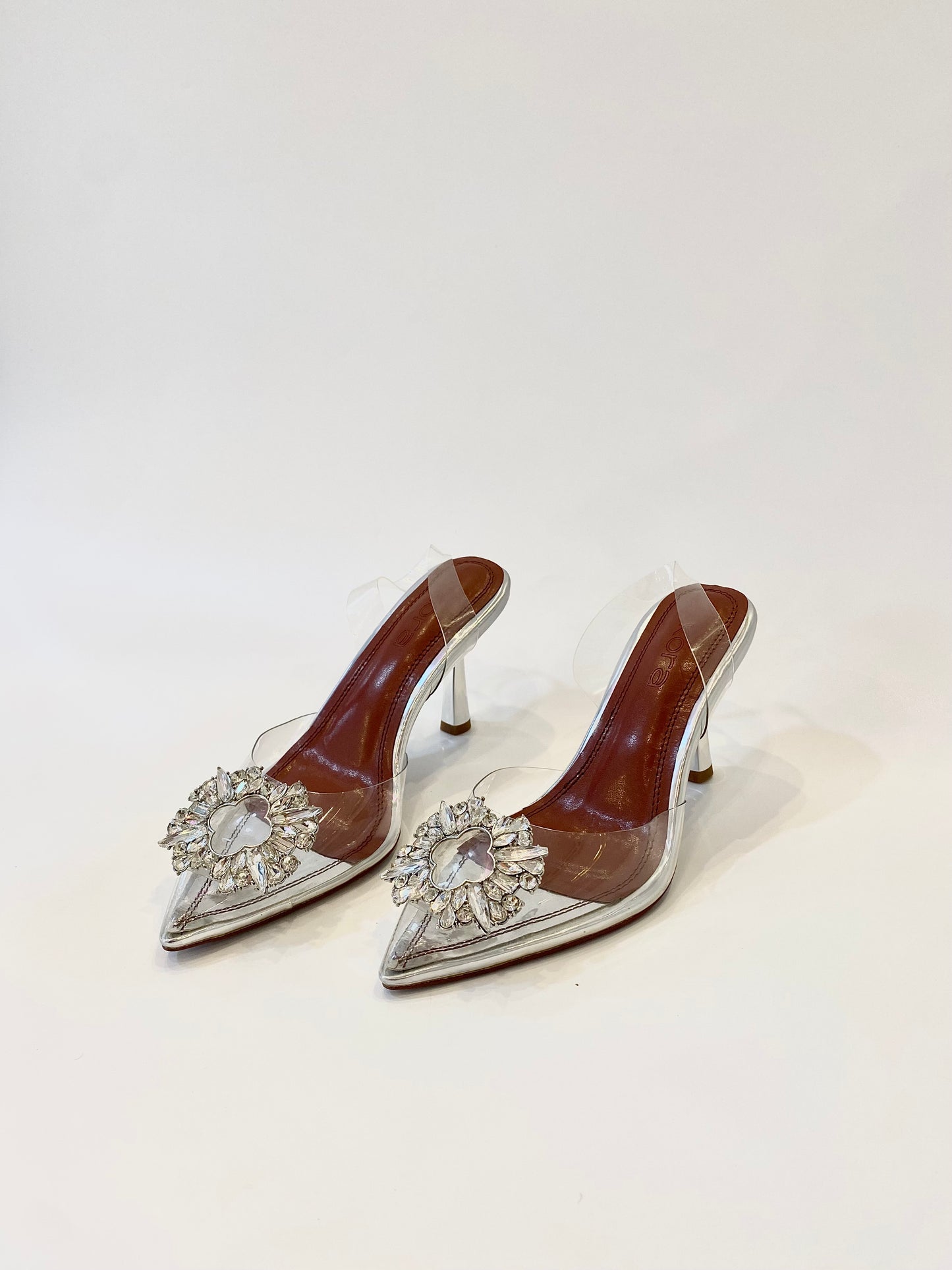 AMIRA SLINGBACK (Oval Brooch)