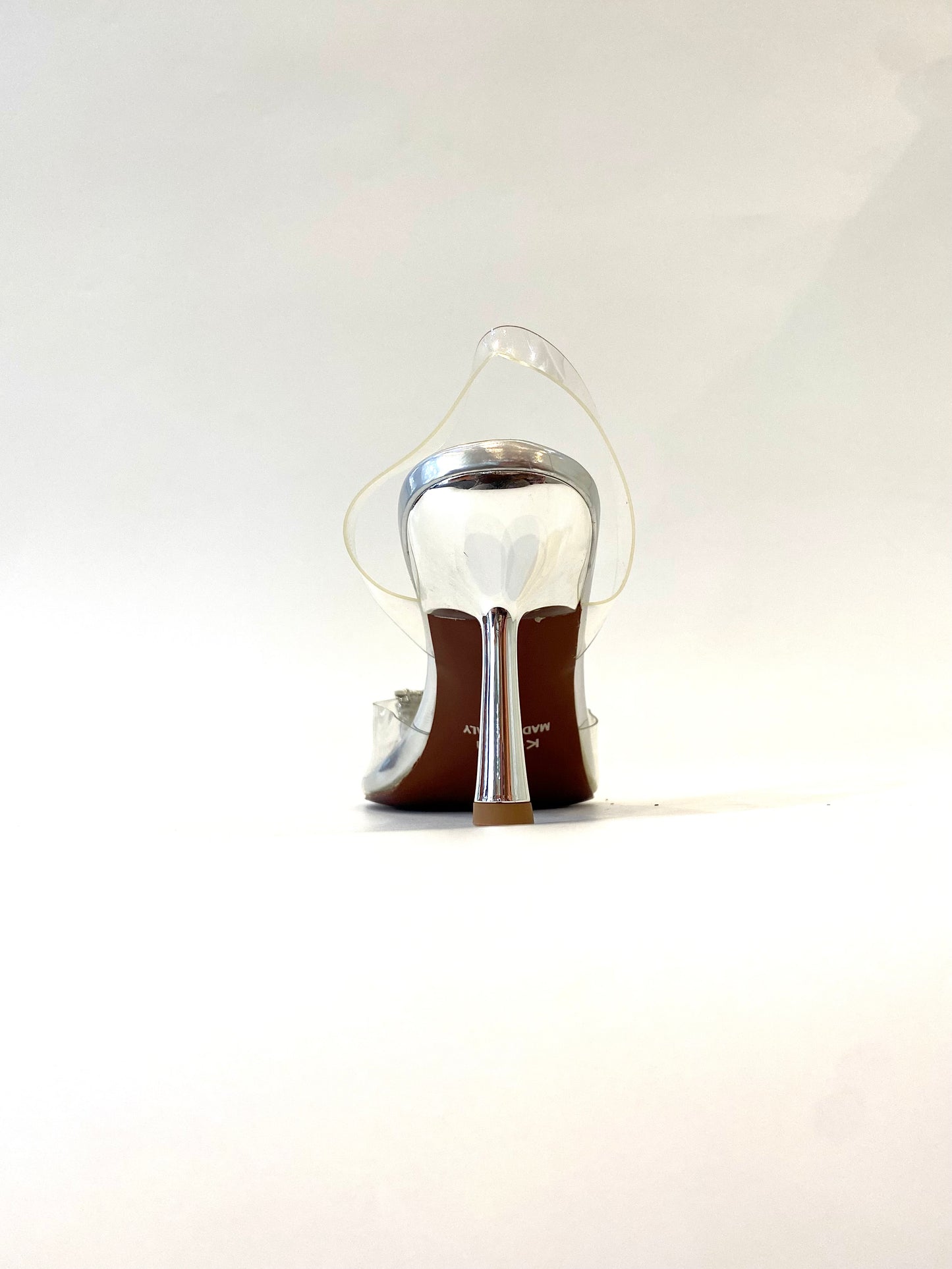 AMIRA SLINGBACK (Oval Brooch)