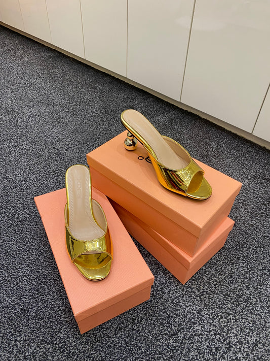 GAZE (Mettalic Mule)