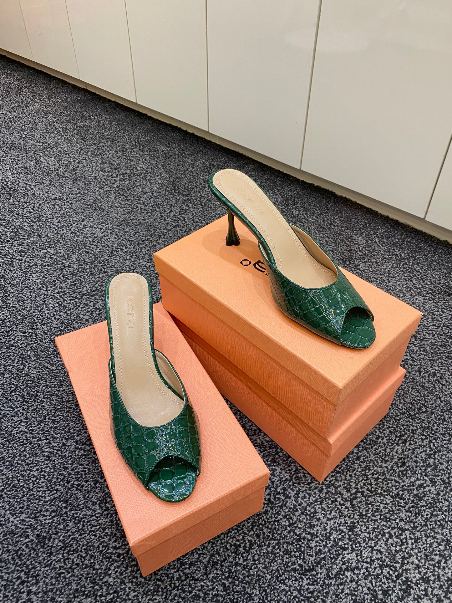 NOVA (Croc Leather Mule)