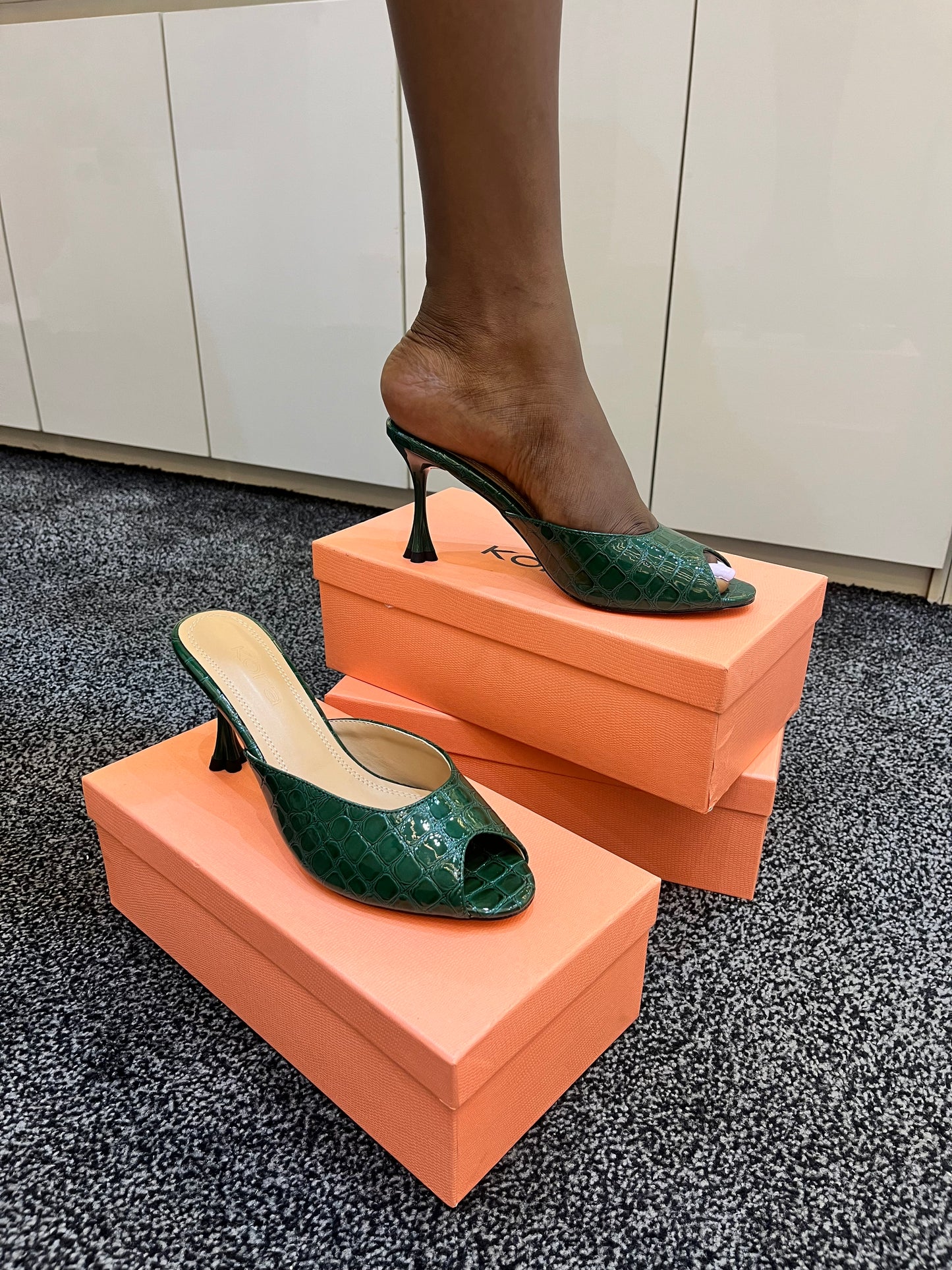 NOVA (Croc Leather Mule)